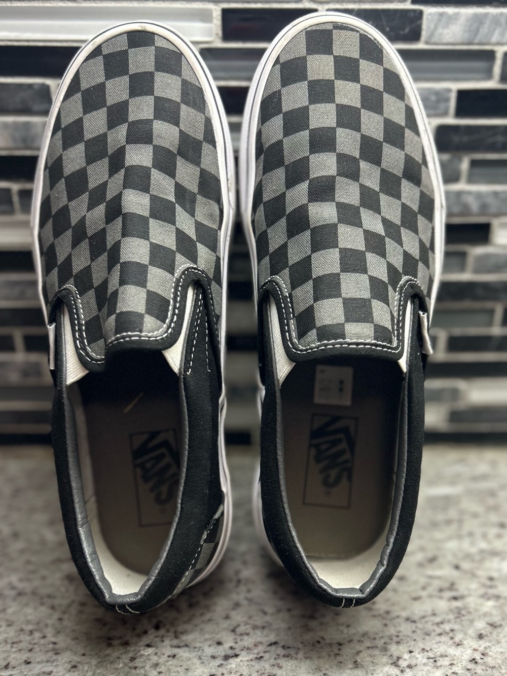 Vans Men's Black & Gray Checkered Slip-On Canvas Shoes size 8, women’s 9.5 - Picture 3 of 7